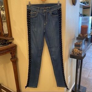 NWT~CARMAR Women Lace Up Sides Blue Jeans Size 28